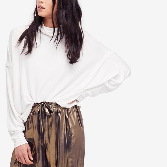 Free People Tops - We The Free Alameda Pullover in Ivory